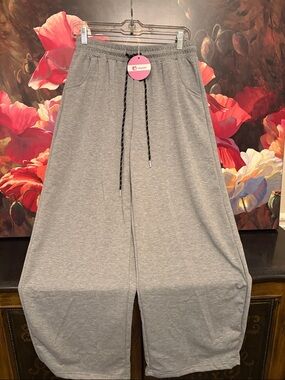 NWT Wide-Leg Women's Lounge Pants with Drawstring Waist Grey